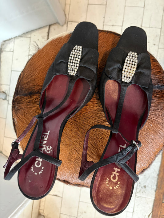 Vintage Chanel Black Satin Crystal Slingback Heels – Made in Italy – Size 40